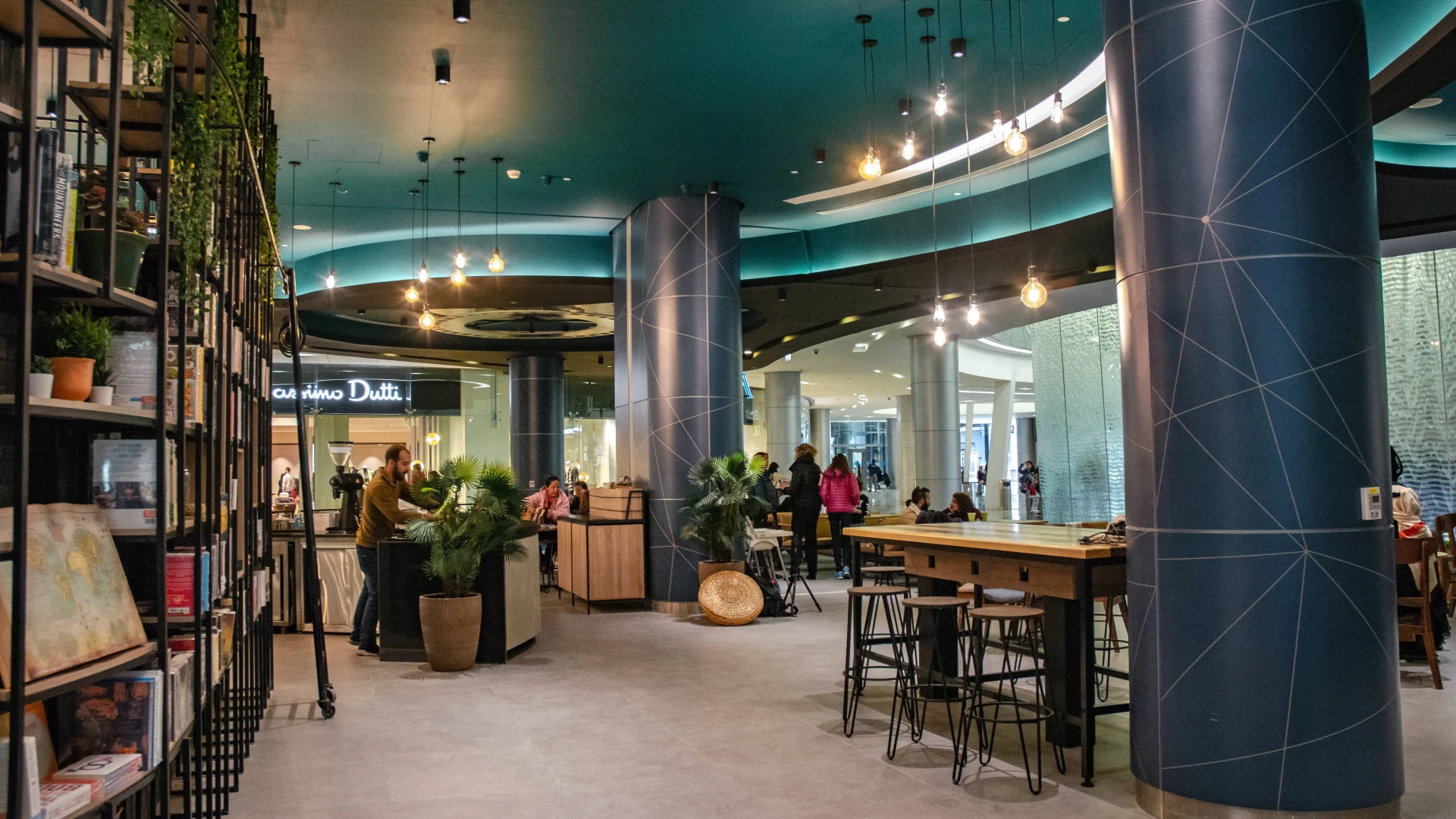 content/articles/40214/2025-7-12-abdali-mall-astrolabe1