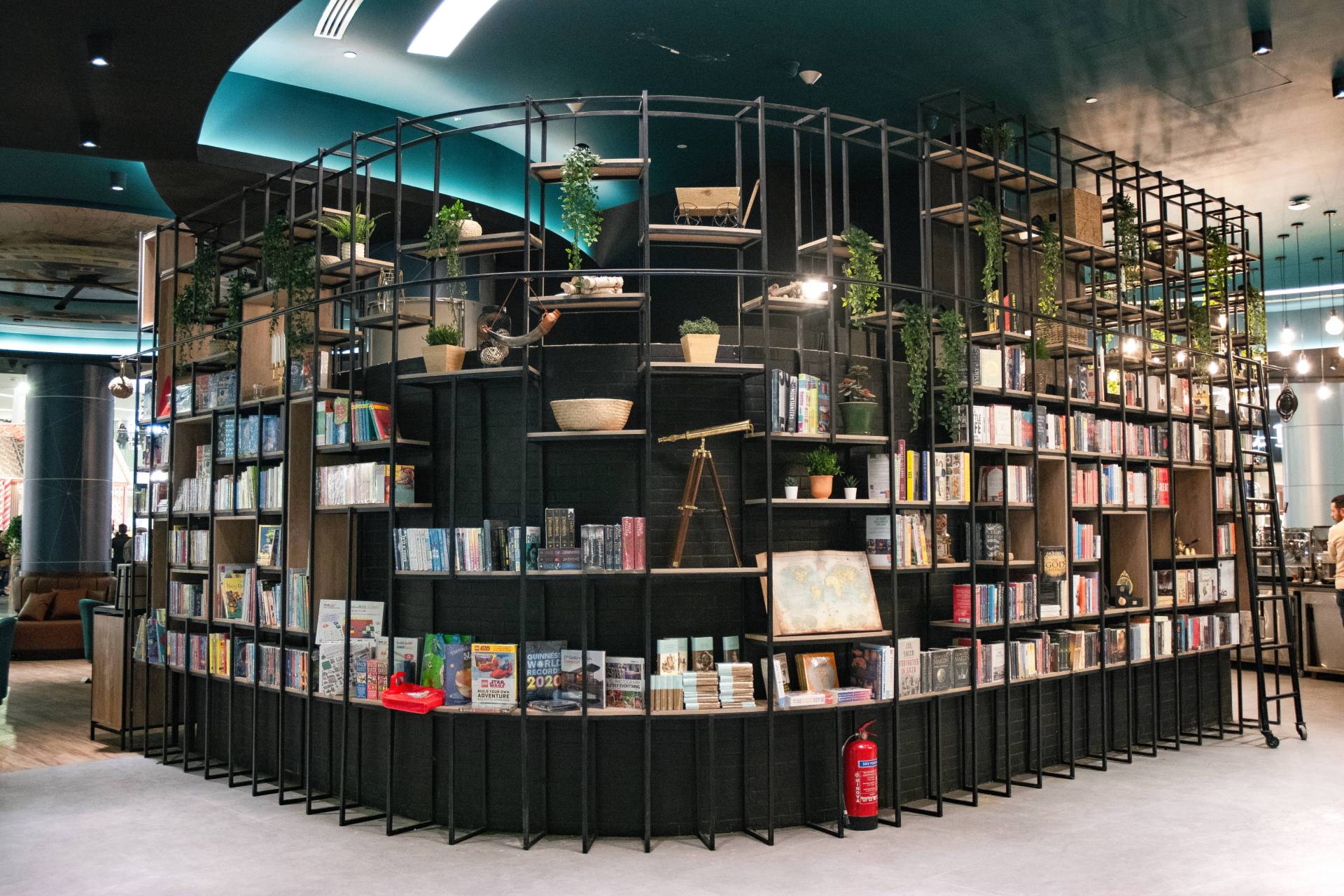 content/articles/40214/2025-7-12-abdali-mall-astrolabe4